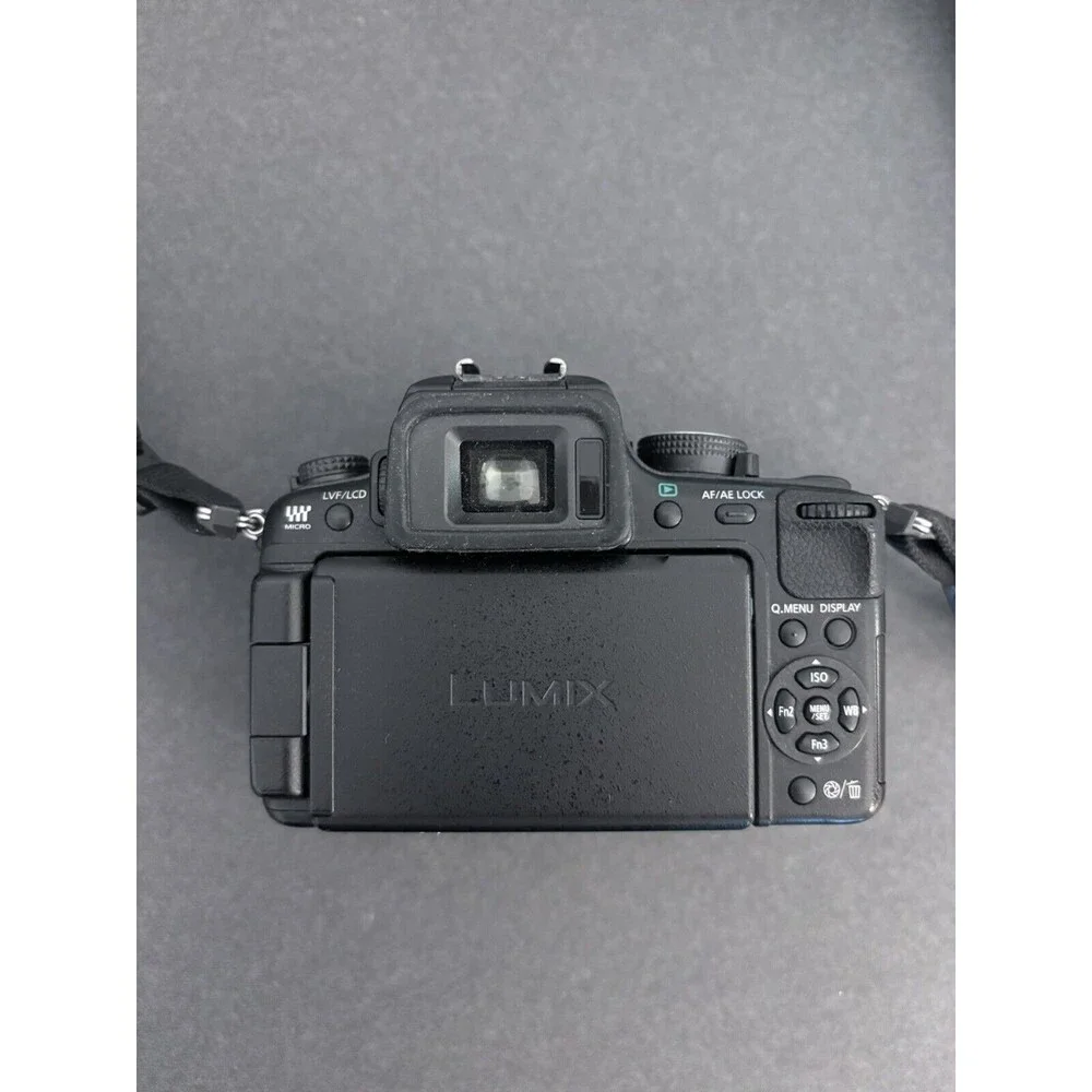 Panasonic LUMIX DMC-GH2 Digital Camera Body- FOR PARTS ONLY- No Power